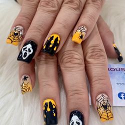 House of Hue Nails & Spa
