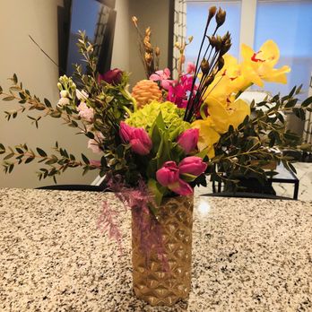 Boston's Floral Couture - My Valentine's Day flowers. Very pretty! - Party & Event Planning Near Me - Louisville, Kentucky Boston's Floral Couture - My Valentine's Day flowers. Very pretty! - Party & Event Planning Near Me - Louisville, Kentucky