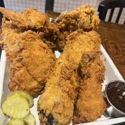 Towel City Tavern - Fried chicken