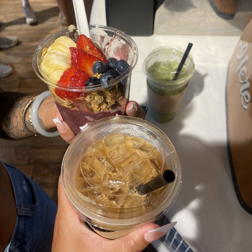 Kai Coffee - Iced Kai Latte, acai bowl, & an iced matcha latte - Creperies Near Me - Honolulu, Hawaii Kai Coffee - Iced Kai Latte, acai bowl, & an iced matcha latte - Creperies Near Me - Honolulu, Hawaii