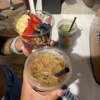 Kai Coffee - Iced Kai Latte, acai bowl, & an iced matcha latte - Creperies Near Me - Honolulu, Hawaii Kai Coffee - Iced Kai Latte, acai bowl, & an iced matcha latte - Creperies Near Me - Honolulu, Hawaii