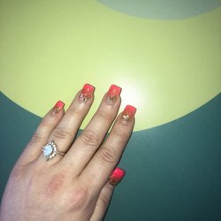 Ky & Julie Spa - Ombré nails with gold glitter powder