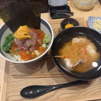 Totoya - Sushi Bars Near Me - Honolulu, Hawaii Totoya - Sushi Bars Near Me - Honolulu, Hawaii