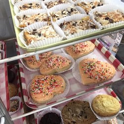 Sinclair - Fresh baked good