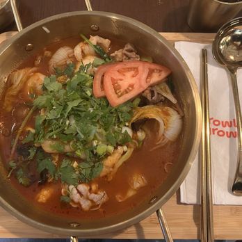 Growl Growl - 4. Japanese Tomato Hot Pot - Hot Pot Near Me - New York, New York Growl Growl - 4. Japanese Tomato Hot Pot - Hot Pot Near Me - New York, New York