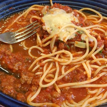 Elizabeth's Pizza - Spaghetti with meat sauce. - Pizza Near Me - Greensboro, North Carolina Elizabeth's Pizza - Spaghetti with meat sauce. - Pizza Near Me - Greensboro, North Carolina