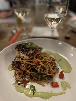 Liv's Oyster Bar & Restaurant