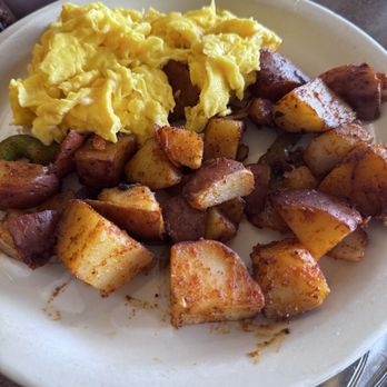 Bill's Cafe - Scrambled eggs and country potatoes - Breakfast & Brunch Near Me - San Jose, California