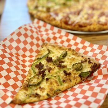Slizeria Pizza - Jalapeño popper - Pizza Near Me - Los Angeles, California