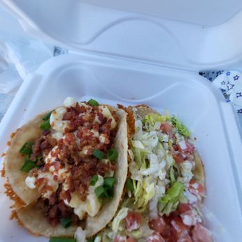 Tin And Taco Waterford - Mac Attack tacos on the left, and Chick magnet tacos on the right - Tacos Near Me - Orlando, Florida Tin And Taco Waterford - Mac Attack tacos on the left, and Chick magnet tacos on the right - Tacos Near Me - Orlando, Florida