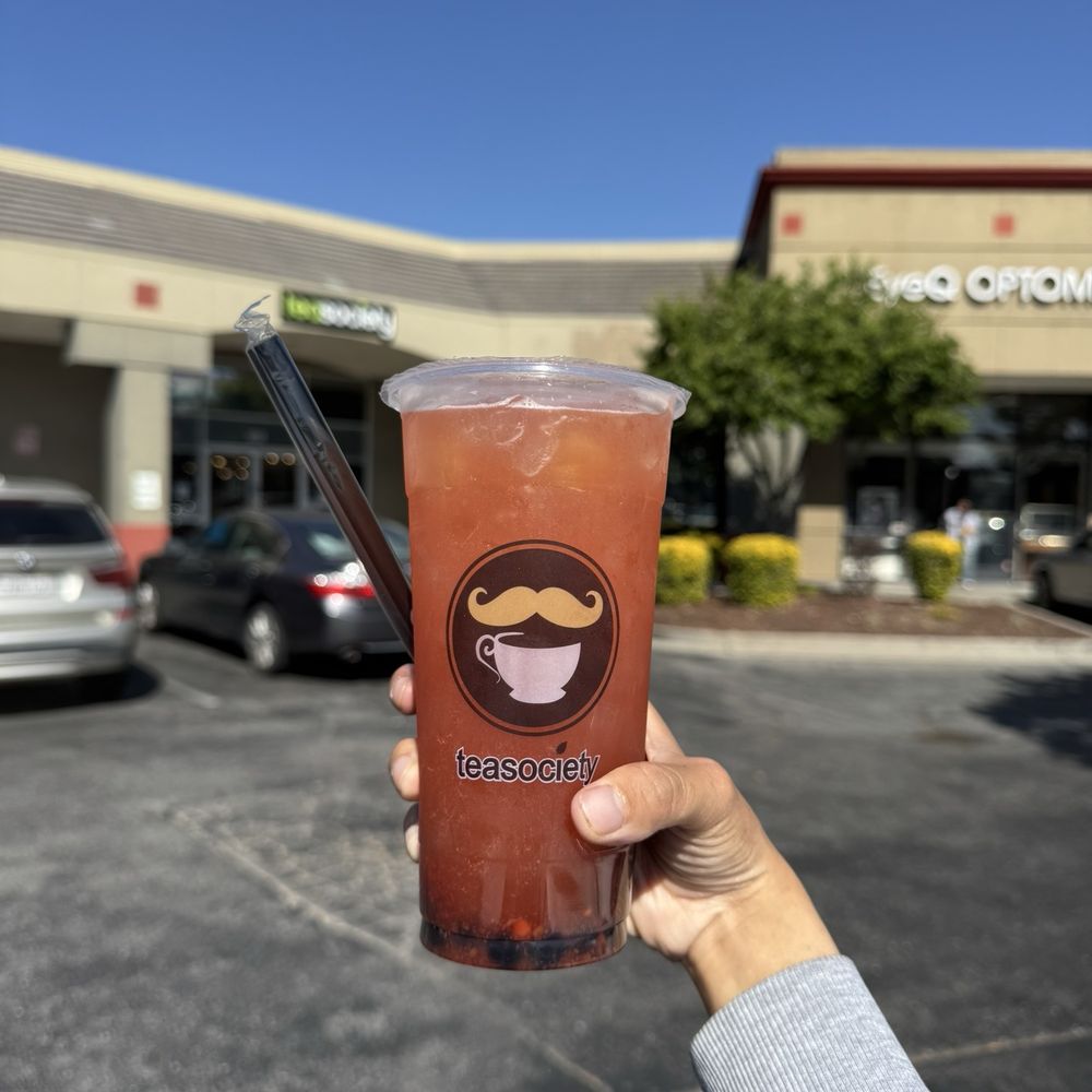Guava kumquat tea with boba Guava kumquat tea with boba