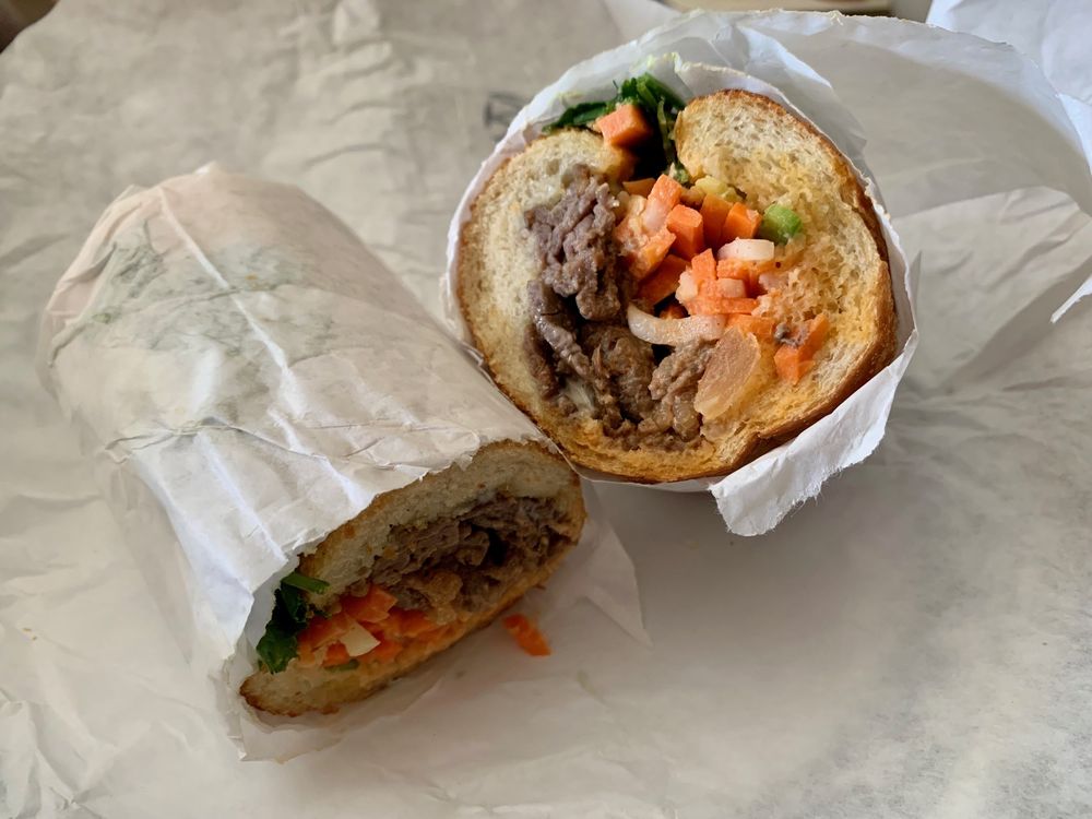 b&b - Banh Mi & Boba