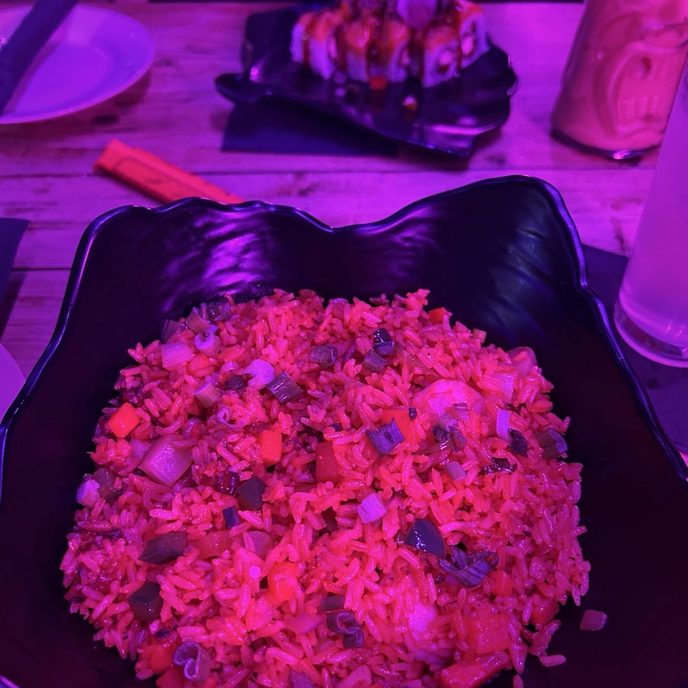 El Tiesto Cafe Pines - Sushi Bars Near Me - Pembroke Pines, Florida