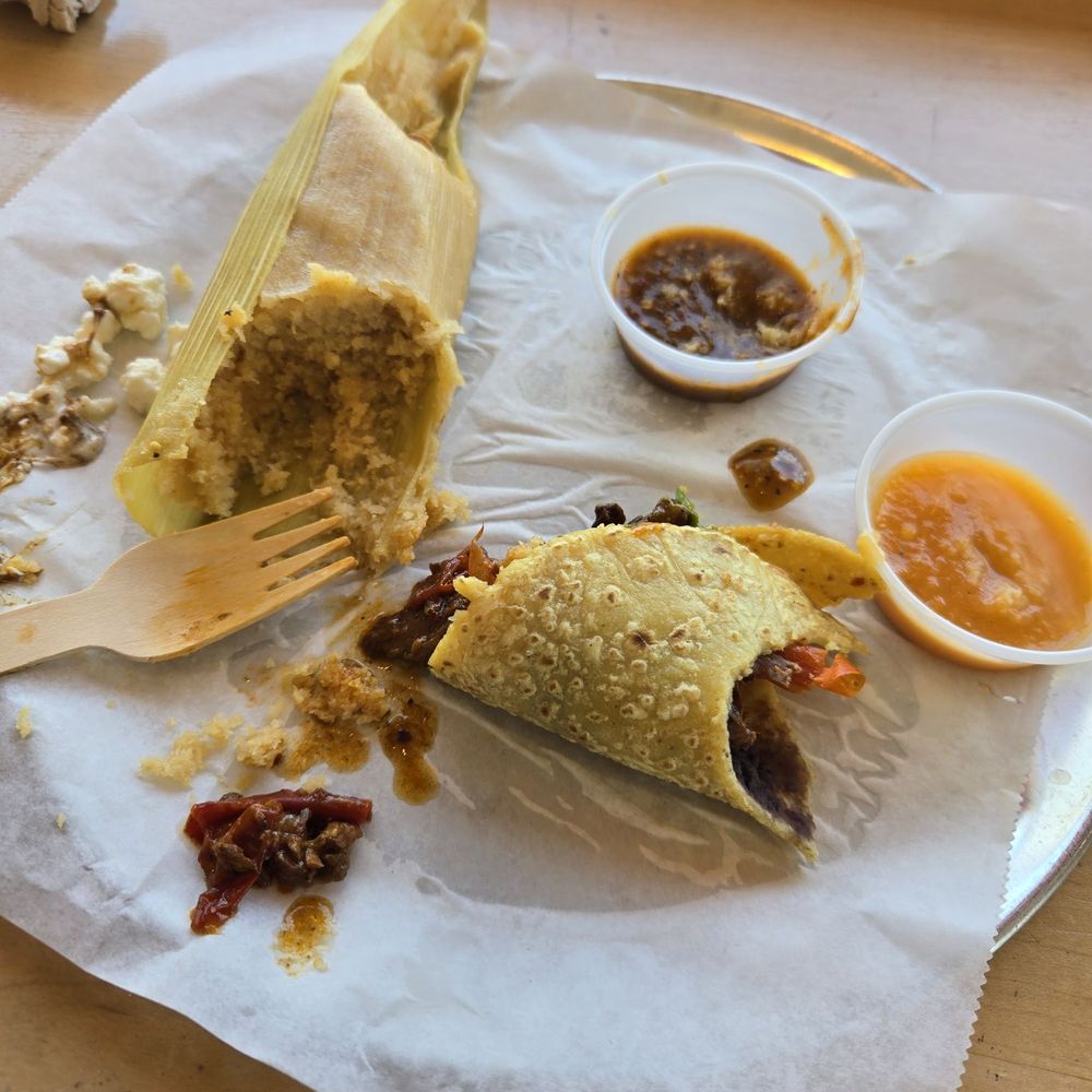 I devoured the food so quickly, I forgot to take a picture
