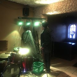 Live music now.