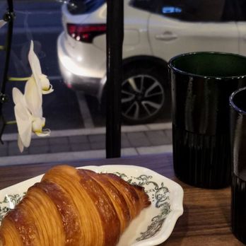 Tangssant Viennoiserie - Butter croissant - Cafes Near Me - Toronto, Ontario Tangssant Viennoiserie - Butter croissant - Cafes Near Me - Toronto, Ontario