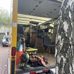 Truck being packed--they are great at Tetris! Truck being packed--they are great at Tetris!