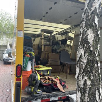 Willis Cargo - Truck being packed--they are great at Tetris! - Movers Near Me Willis Cargo - Truck being packed--they are great at Tetris! - Movers Near Me