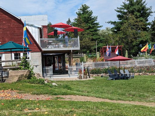 Apple Dave's Distillery by null