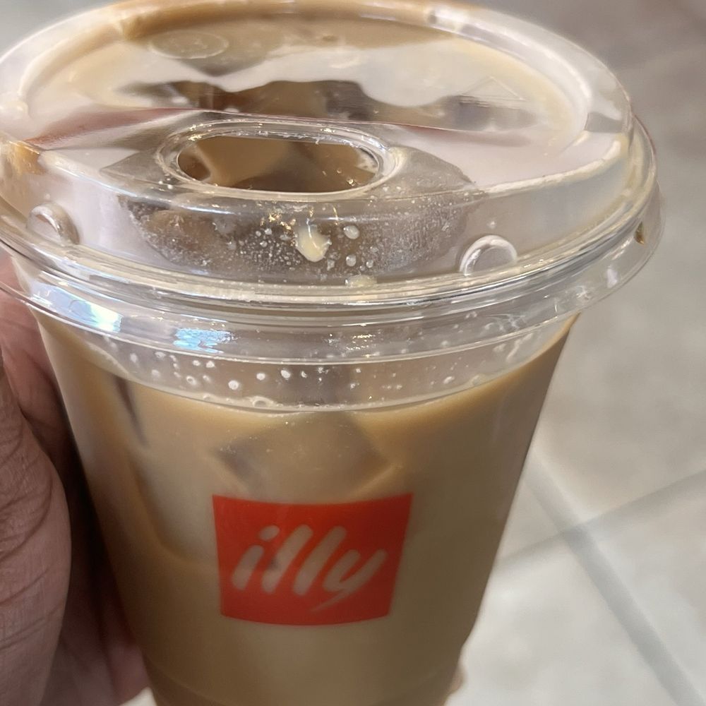 illy Caffé - Caramel cream cold brew - Cafes Near Me - Atlanta, Georgia