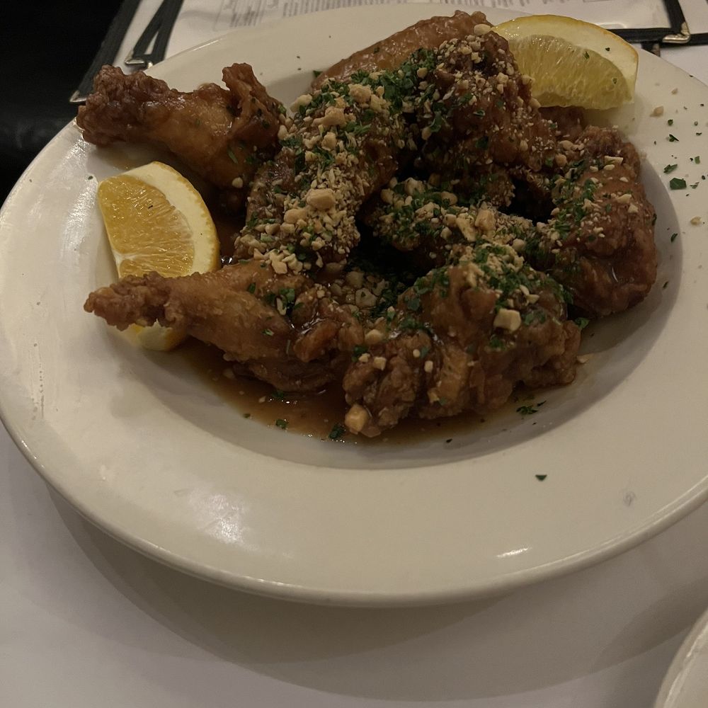 General's Wings General's Wings