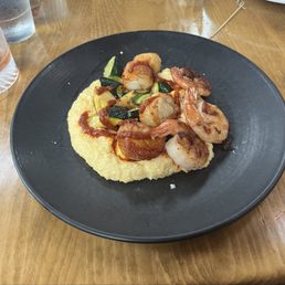 Seared scallops with shrimp