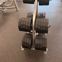 LA Fitness - Plenty of weights and stacked correctly