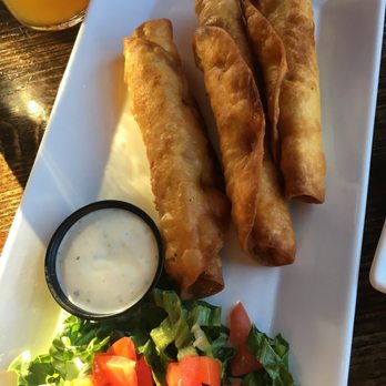 Cork and Rye - Gastropubs Near Me - Warwick, Rhode Island