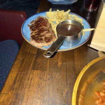 Lansdowne Court Hotel - Kids mini steak which was the only thing worth it's value - Hotels Near Me - Belfast, BFS