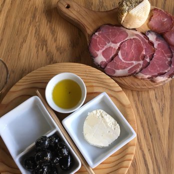 Résvés Restaurante - Cheese and meat - Modern European Near Me - Guimarães, 03