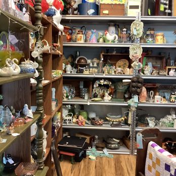 Stitch Niche - Trinkets, Vintage, and Unique Items cover the walls of 3 rooms. 20 vendors have multiple choices that fit a variety of wants and desires - Knitting Supplies Near Me - Dunnellon, Florida Stitch Niche - Trinkets, Vintage, and Unique Items cover the walls of 3 rooms. 20 vendors have multiple choices that fit a variety of wants and desires - Knitting Supplies Near Me - Dunnellon, Florida