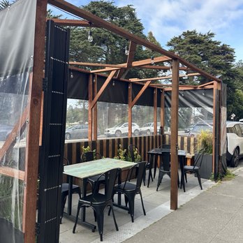 Pizzetta Napoletana - Outdoor seating - Pizza Near Me - San Francisco, California