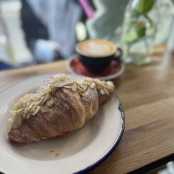 Drury 188-189 - Almond Croissant - Breakfast & Brunch Near Me - London, XGL