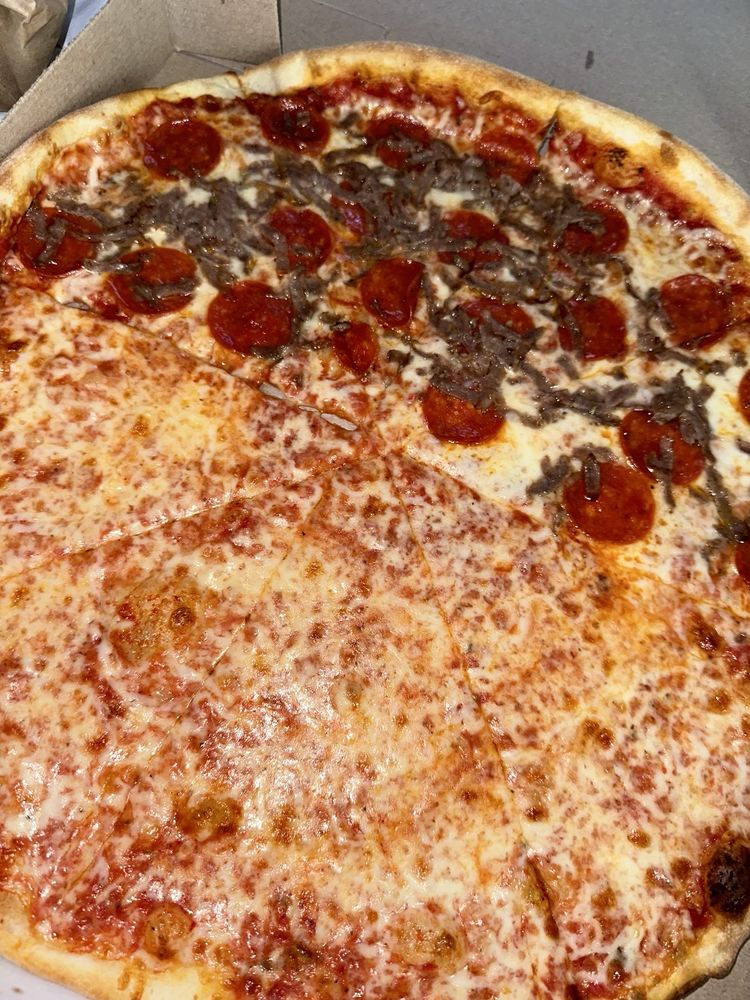 Sal's Pizzeria Logo