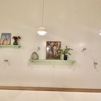 Kismet Rotisserie - Wall decorations inside lobby - Salad Near Me - Pasadena, California