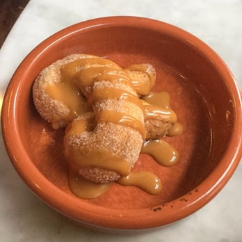 Mercat del Carmen - Sugar cookie with dulce de leche - Spanish Near Me - Toronto, Ontario Mercat del Carmen - Sugar cookie with dulce de leche - Spanish Near Me - Toronto, Ontario