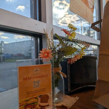 Great Harvest Bread - Table decor. - Bakeries Near Me - Huntsville, Alabama Great Harvest Bread - Table decor. - Bakeries Near Me - Huntsville, Alabama