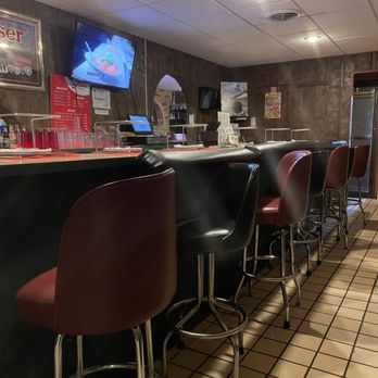 El Fredo Pizza - Bar seating - Pizza Near Me - Sioux City, Iowa El Fredo Pizza - Bar seating - Pizza Near Me - Sioux City, Iowa