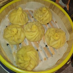 6 Piece Chicken Soup Dumplings