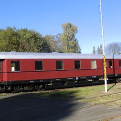 Arbeitsgemeinschaft Verkehrsfreunde Lüneburg - Der Samba-Wagen von 1950.
