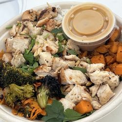 Original ChopShop - Thai Coconut Chicken Bowl GF