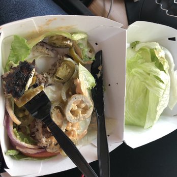 Carl's Jr - Fast Food Near Me - Clovis, California