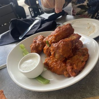 Yard House - Crispy Traditional Wings - Bars Near Me - Hallandale Beach, Florida Yard House - Crispy Traditional Wings - Bars Near Me - Hallandale Beach, Florida