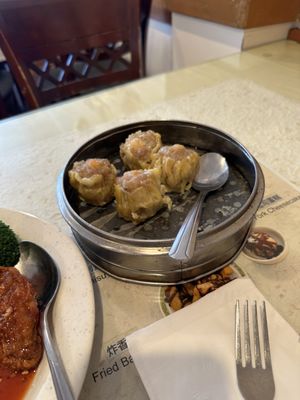 Chang's Kitchen Restaurant by null