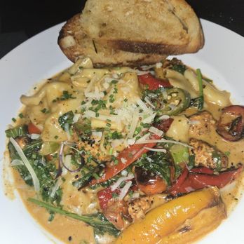 VAI's Italian Inspired- Kitchen + Bar - Spicy Chicken Tortellacci - Italian Near Me - Naperville, Illinois