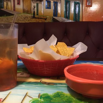 Sazon Mexican Restaurant - Child and salsa - Mexican Near Me - Hazard, Kentucky