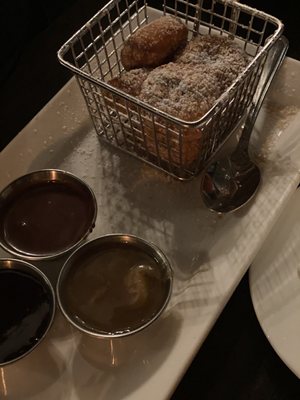 Metropolitan Cafe by null