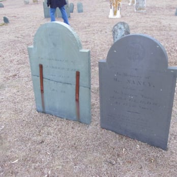Old First Parish Burying Ground - Some were fixed up - Funeral Services & Cemeteries Near Me - Rockport, Massachusetts