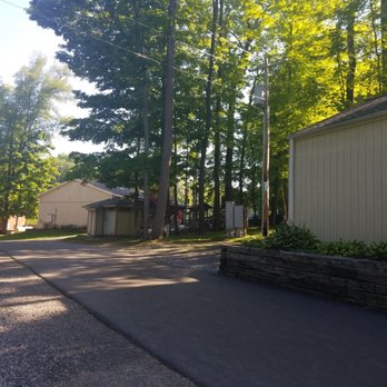 Jellystone Park Columbus North - Campgrounds Near Me - Mt Gilead, Ohio