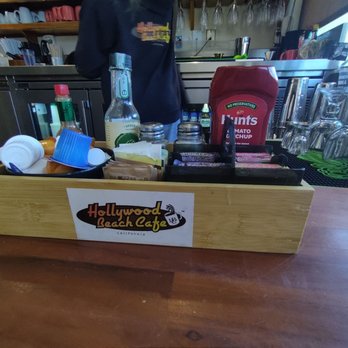 Hollywood Beach Cafe - Breakfast & Brunch Near Me - Oxnard, California
